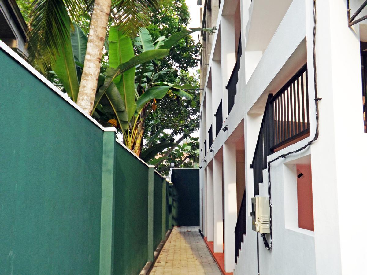 Hotel "Diana" Hikkaduwa Exterior photo